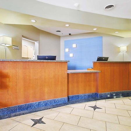 Sandman Hotel & Suites London Downtown Екстер'єр фото