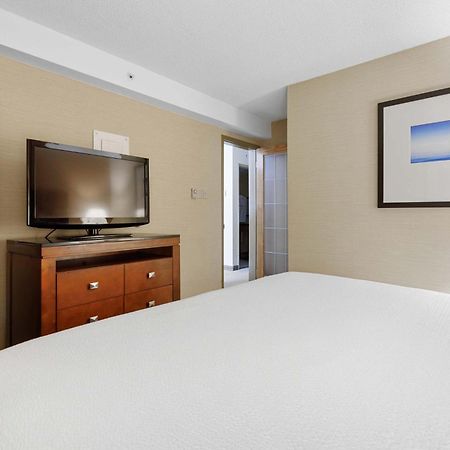 Sandman Hotel & Suites London Downtown Екстер'єр фото