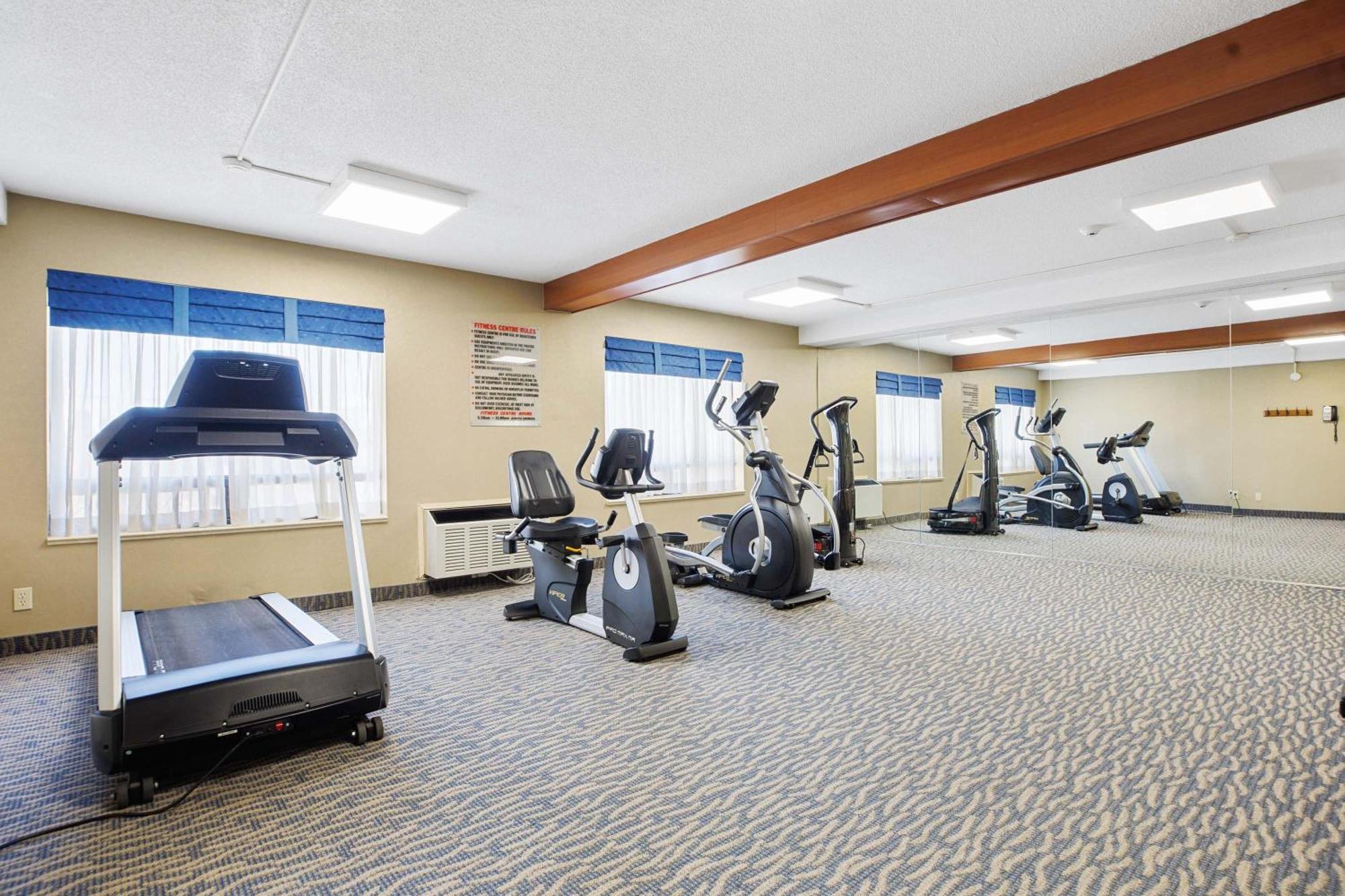 Sandman Hotel & Suites London Downtown Екстер'єр фото
