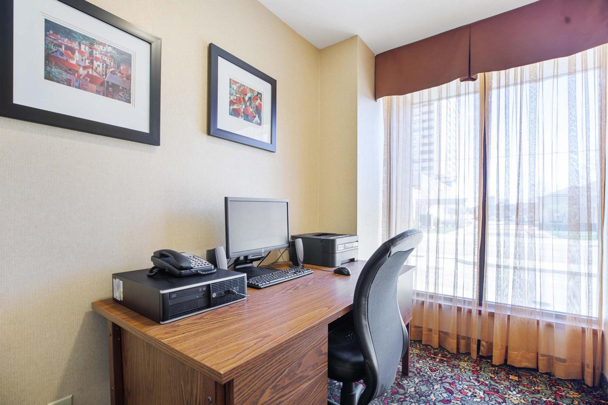 Sandman Hotel & Suites London Downtown Екстер'єр фото
