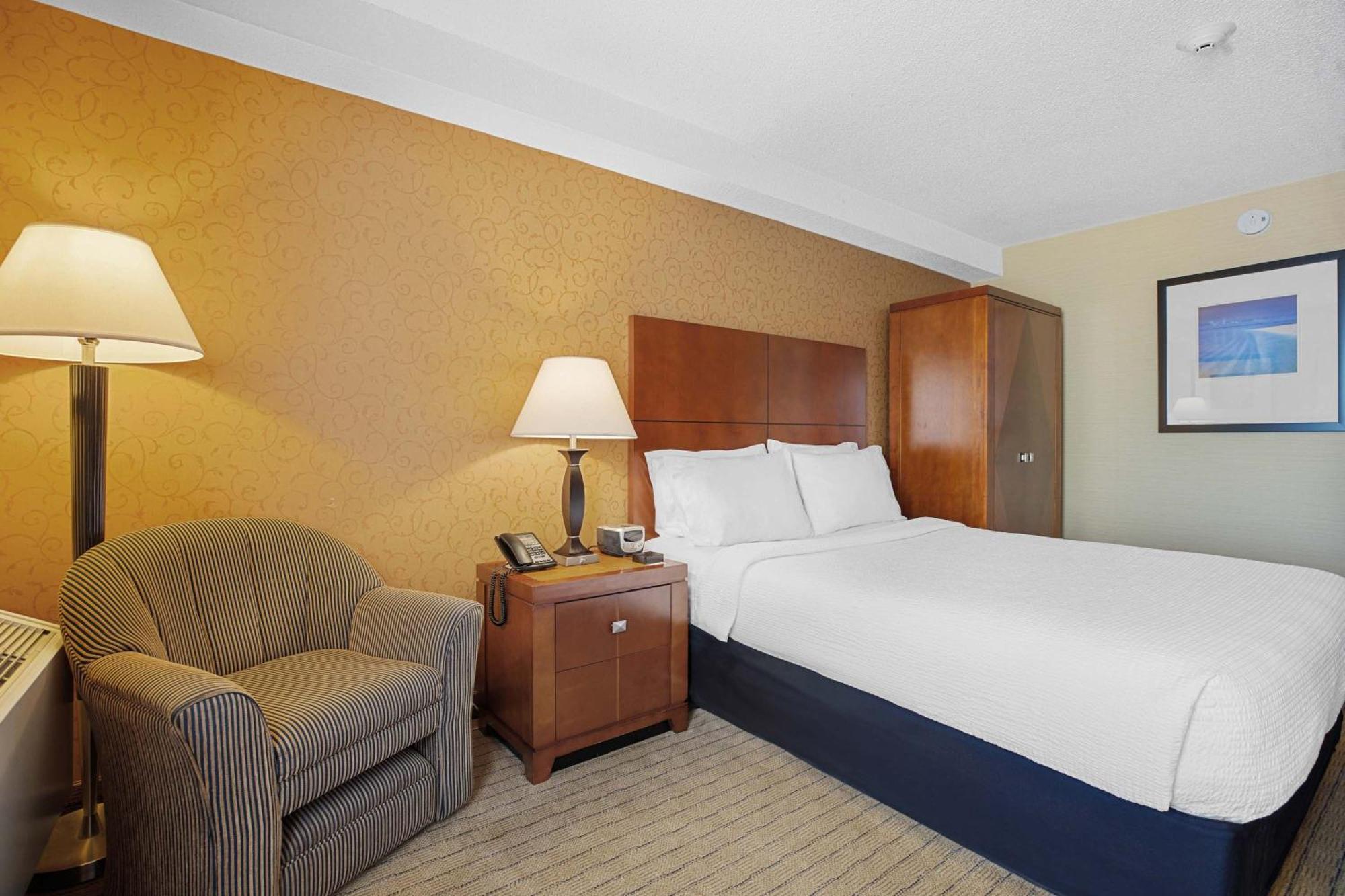 Sandman Hotel & Suites London Downtown Екстер'єр фото