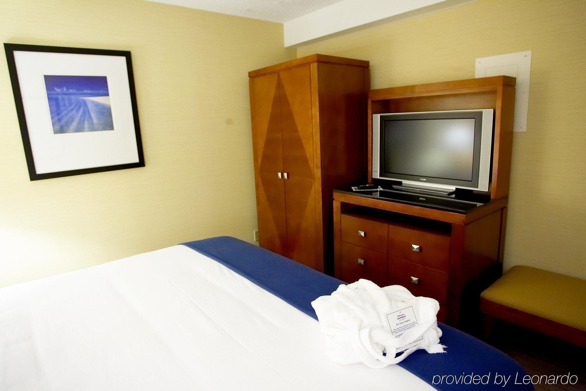 Sandman Hotel & Suites London Downtown Екстер'єр фото