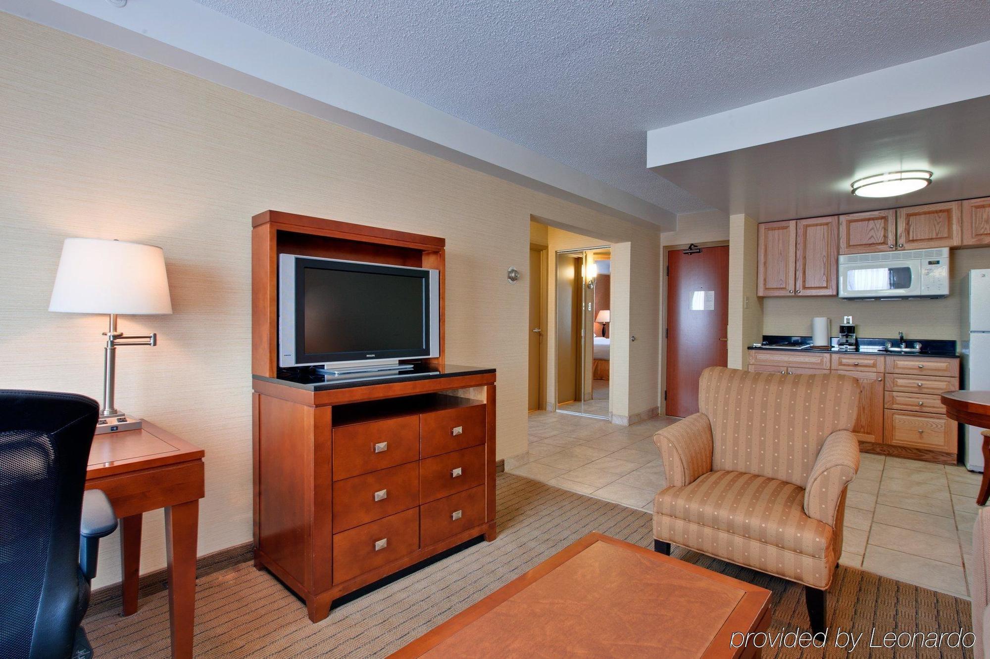 Sandman Hotel & Suites London Downtown Номер фото