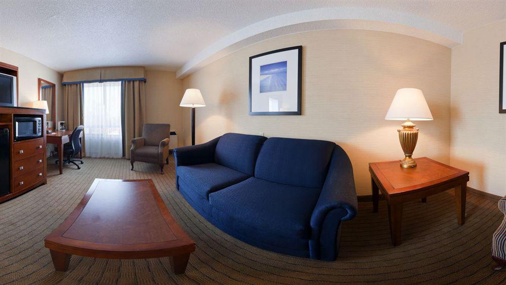 Sandman Hotel & Suites London Downtown Екстер'єр фото